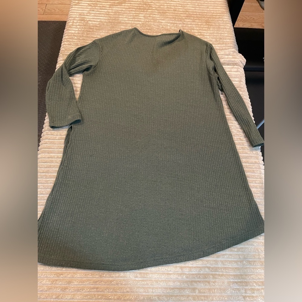 Mulvari Plus Ribbed Knit Drop Shoulder Split Top & Leggings - Picture 7 of 10